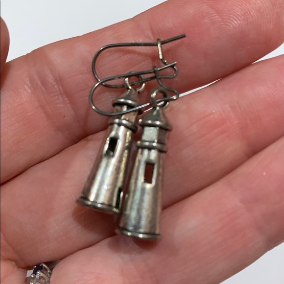 Vintage 1” dangle lighthouse Wire pierced Earrings - Picture 3 of 3
